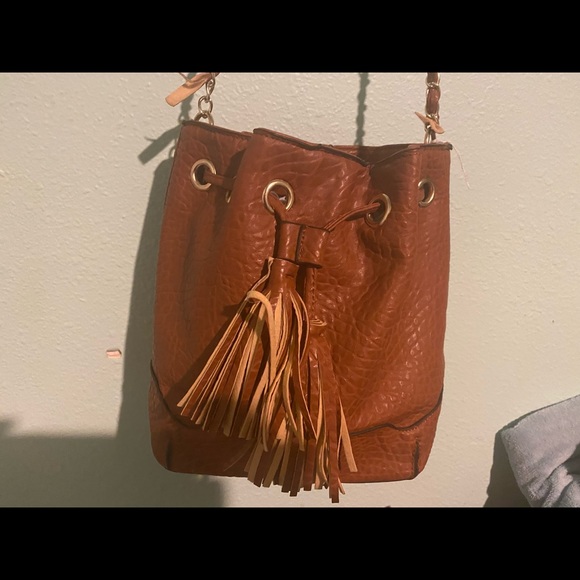 KissMe Couture Brown Patent Leather Crossbody shoulder bag Size 12X10x5 1/2 - Picture 3 of 15